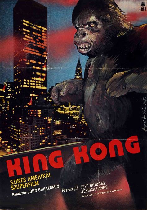 Bu film bruce lee'nin hollywood'da çektiği ve en meşhur filmi olarak günümüze gelen enter the dragon'dan sonra çektiği ve her şeyiyle, senaryosuyla, çekimleriyle, kastıyla, mekân tasarımlarıyla kendisina ait olan ve kendisince de en büyük, en önemli projesi olarak görülen üzerinde uzun uğraşlar. A King Kong plakátja is szerepel a BÁV őszi plakátaukcióján