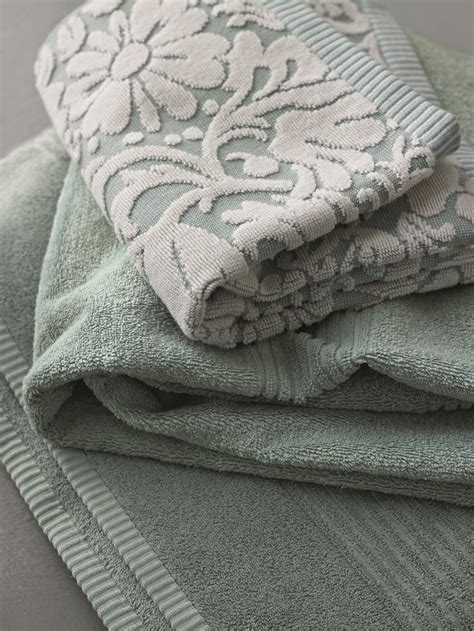Our towels and bath sheets have a truly luxurious feel and our hotel branded towels are all made with 100% egyptian cotton for added lavish thickness.our range of towel sets come in a wide choice of different colours and sizes ensuring you find the perfect towels to match your bathroom décor as well. Luxury Egyptian cotton. | M and s home, Towel bath mats ...