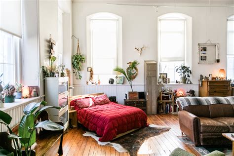 House Tour A Vintage Filled Loft In A Former Church Apartment Therapy