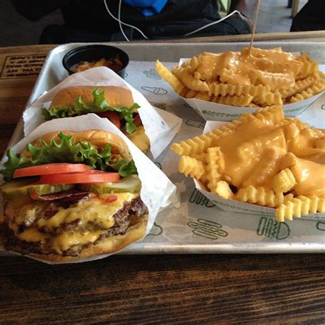 Shake Shack Nyc You Will Probably Have To Line Up But The Burgers And