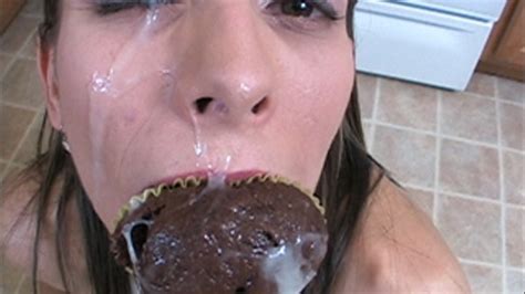 Cum Covered Cupcake Blowjob And Facial Large Screen Wife Crazy Clip