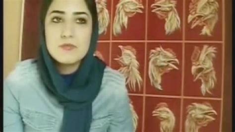 ناشطة إيرانية خلعوا ملابسي كلها في سجن النساء
