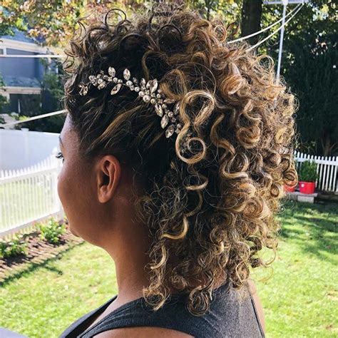 Natural Curly Hairstyles For Homecoming