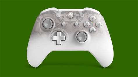 The Translucent Xbox One Phantom White Controller Is Pure Goodness