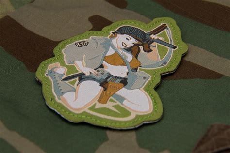 Thompson Girl Pinup Morale Patch