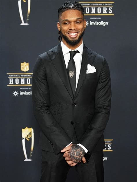 Nfl Honors 2023 See Photos Of Damar Hamlin Kelly Clarkson And More