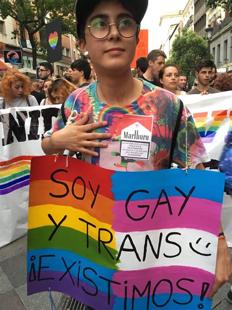 Día de muertos en méxico sin música ni catrinas por culpa del coronavirus. Hoy 28 de junio se celebra el Día del Orgullo Gay - Off ...