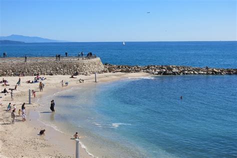 Nizza, capoluogo della costa azzurra, è la quinta città più popolosa della francia. Costa Azzurra: cosa vedere nei dintorni di Nizza e Mentone ...