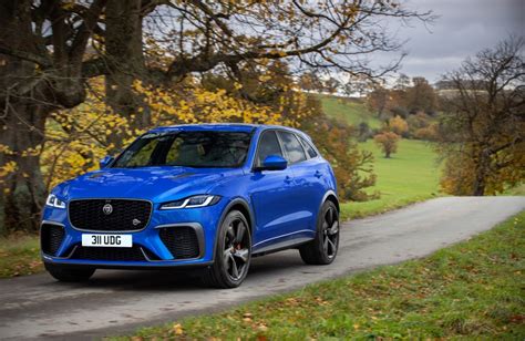 5 Things You Need to Know About the 2021 Jaguar F-PACE SVR ...