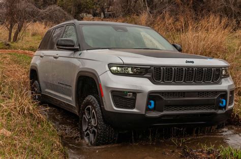 2022 Jeep Grand Cherokee 4xe Plugs Into The Luxury Side Of The Brand