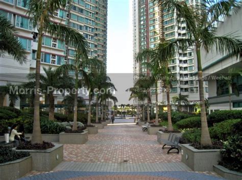 Swimming pool in the club has really nice view. 港灣豪庭资料 Metro harbour View Information - BLOGGING