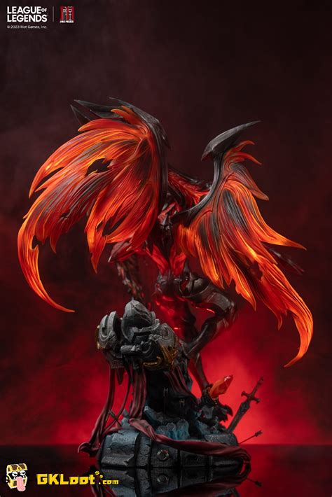 Jimei Palace Studio League Of Legends The Darkin Blade Aatrox Statue