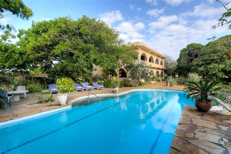 ★maweni House Beachfront Pool Ac And Cook Villas For Rent In Kilifi Kilifi Kenya Airbnb
