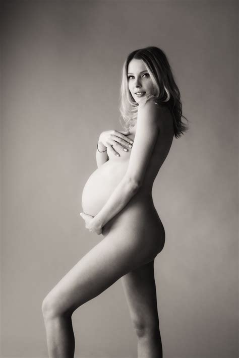 How To Prepare For A Semi Nude Or Nude Maternity Photoshoot Creek