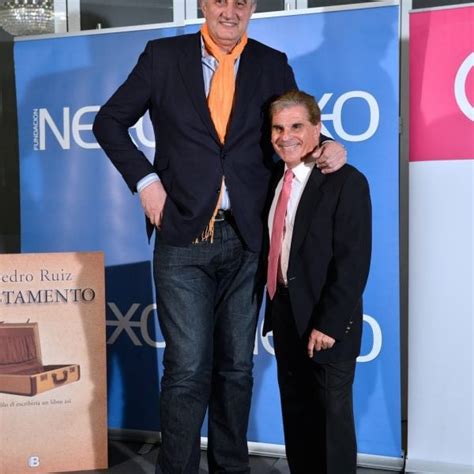 Pedro Ruiz y Fernando Romay en la presentación del libro Testamento