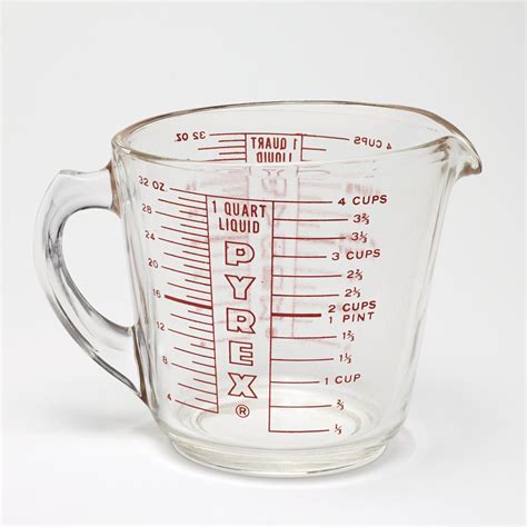 1 us quart (qt) = 0.25 gallons (gal) = 2 us pints (pt) = 32 us fluid ounces (fl. Pyrex 1-quart liquid measuring cup - Science History ...