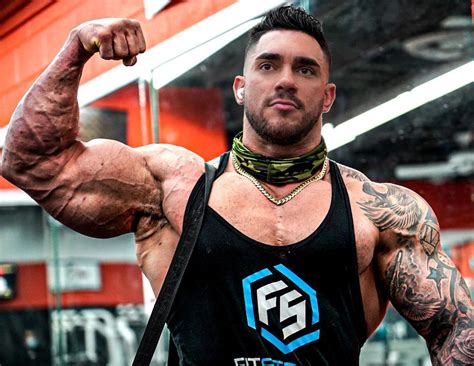 Worldwide Bodybuilders: American Latino Superman Emmanuel Alvarez