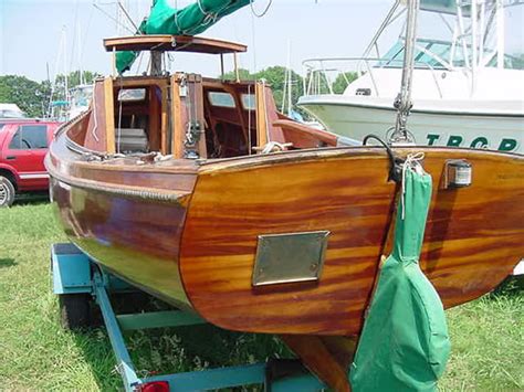 Custom Built Ladyben Classic Wooden Boats For Sale
