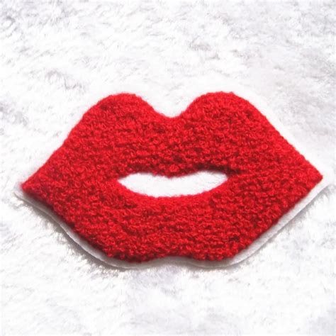 3pcs Hot Sale Sexy Kissing Red Lip Embroidered Patch Sew On Motif