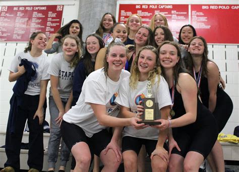 Staples Girls Swim And Dive Takes Third At Fciac Finals