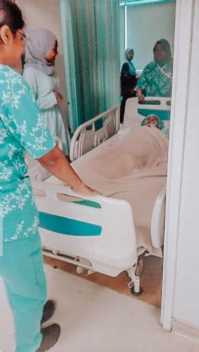 Nah jika anda mengalami perut mules tetapi tidak keluar bab ada kemungkinan anda megalami konstipasi. PART 2: Pembedahan Buang Cyst. - Mazliyana Mazlan