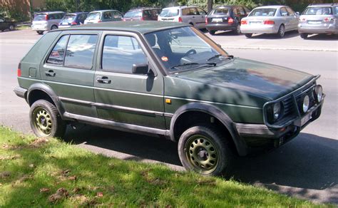 File:VW Golf Country Göttingen.jpg - Wikimedia Commons
