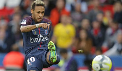 Drive ball soccer note : Neymar on the spot as awe-inspiring PSG demolish Bordeaux