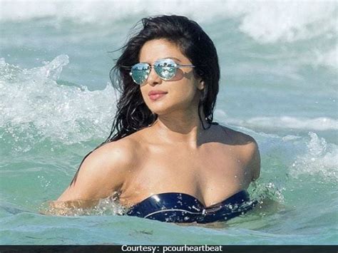 Trending Priyanka Chopras Stunning Pictures On Miami Beach