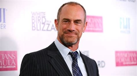 Chris Meloni On His Law And Order Return Maxxx And Love For Eccentric Characters Exclusive