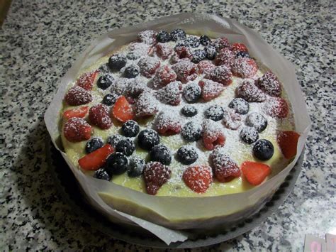 Torta con frutti di bosco surgelati. Torta pan ai frutti di bosco