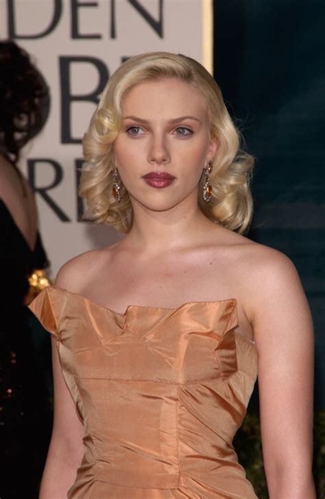 Medium haircuts for ladies have turn into extraordinarily in style not too long ago. old-hollywood-curls-hair-12 | EntertainmentMesh