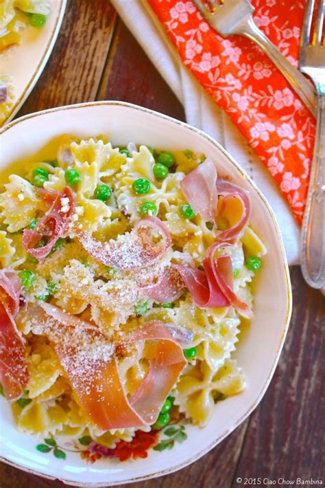 Farfalle With Peas And Prosciutto Cheese Pasta Mac