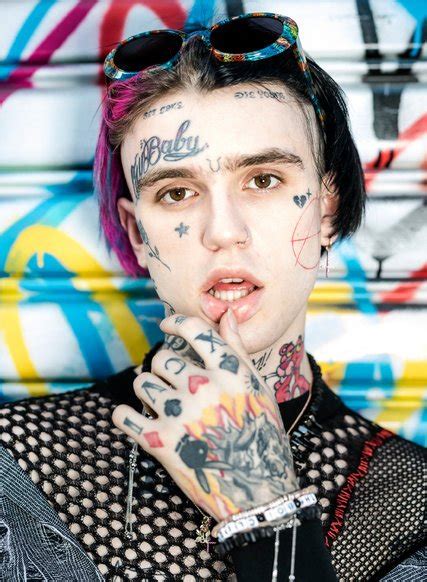 Lil Peep Rapper Who Blended Hip Hop And Emo Is Dead At 21