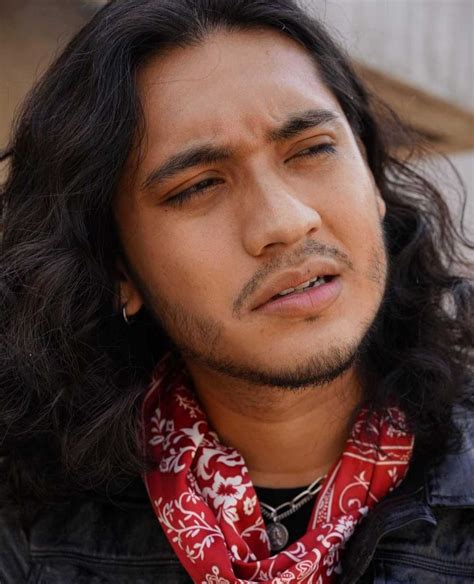 3.bp.blogspot.com saat ini memang sudah banyak sekali gaya atau model rambut pria dan sebagian besar dipopulerkan oleh para public figure yang terlihat begitu. Model Gaya Rambut Artis Pria Indonesia / Ini Dia Model ...