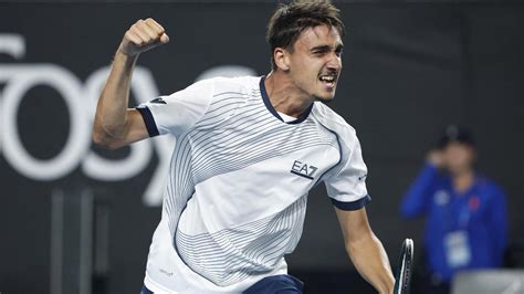 Australian Open Lorenzo Sonego Vince In Quasi 4 Ore Di Match