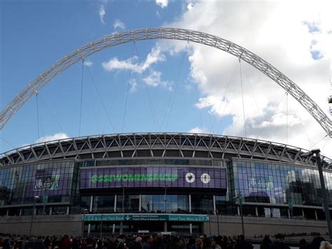 Liverpool vs arsenal ko time confirmed, are fans allowed in? Women in Football - Women's Community Shield at Wembley to ...