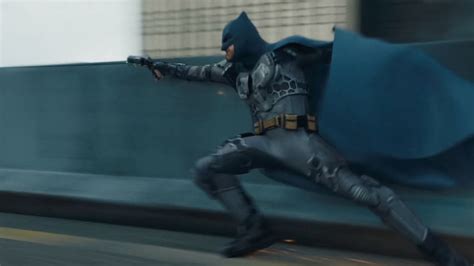 Ben Affleck Gets A Blue And Gray Batman Suit In The Flash And We Have