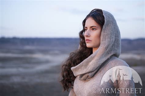 Votre extérieur à cause payer et distribuer toutes les choses faites… Fantasy linen robe "Wanderer". Available in: sackcloth ...