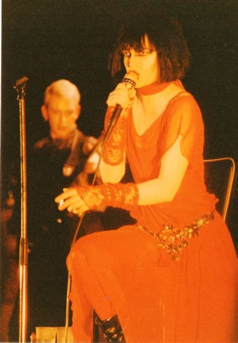 pin by ian harrison on siouxsie sioux women in music siouxsie sioux british punk
