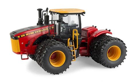 132 Versatile 570 4wd Tractor With Duals Daltons Farm Toys