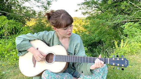 Maisie Peters The List Acoustic At The Castle Youtube