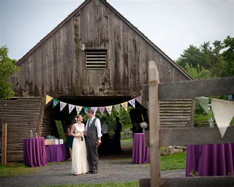 Do it yourself backyard wedding ideas. Do It Yourself Style Backyard Wedding - Rustic Wedding Chic