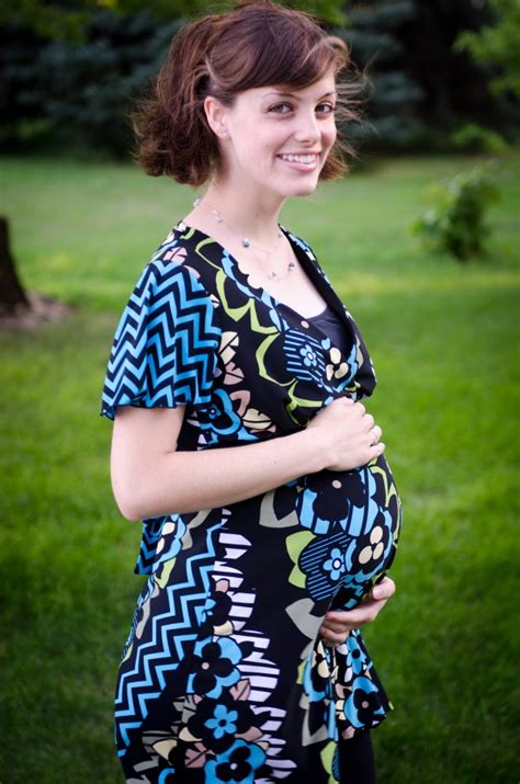 Pregnant Baby Bump 37 Weeks Naomi Sahlstrom