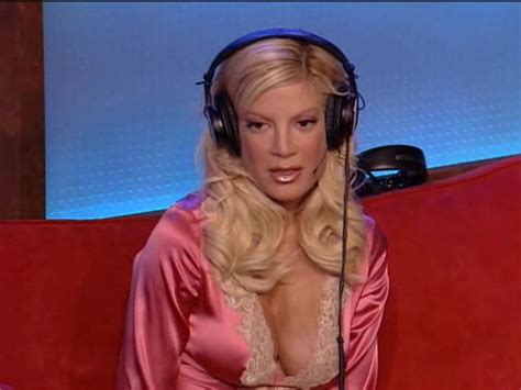 Tori Spelling Nude Pics Page 1