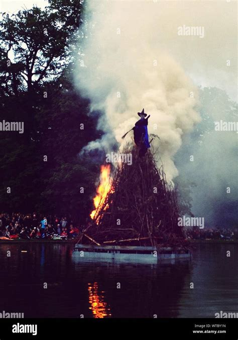 Burning Of Witch Hi Res Stock Photography And Images Alamy