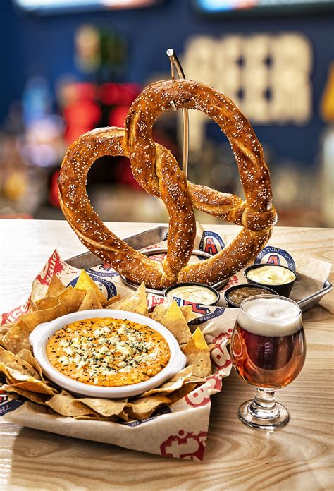 Последние твиты от game day sports bar (@gameday_bar). Arooga's Grille House & Sports Bar to Unveil New Menu with ...