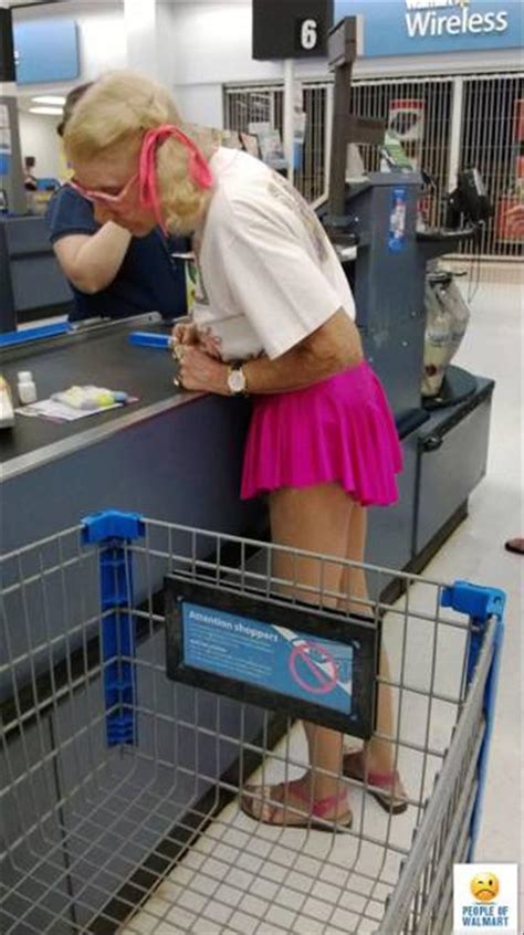 Welcome To Wal Mart Ill Be Your Guide 20 Pics