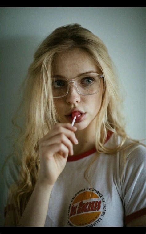 Girl Blonde Glasses With Images Tipy K Fotografov N