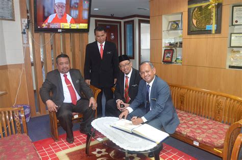 Majlis penasihat pendidikan kebangsaan pendidik2u. MAJLIS PERASMIAN PROGRAM KELAYAKAN PROFESIONAL PEMIMPIN ...