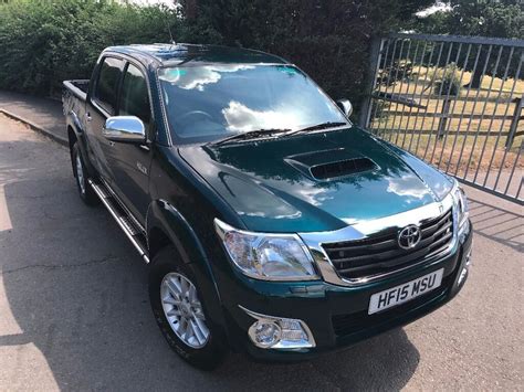 Outstanding Low Mileage Toyota Hilux Icon 2015 25l D4 D Emerald Green